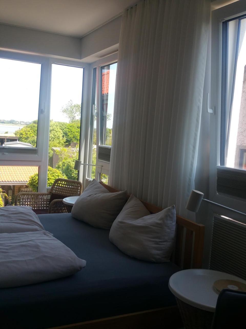 Haus Achtern Diek In Erster Reihe Am Meer Fehmarn Kültér fotó