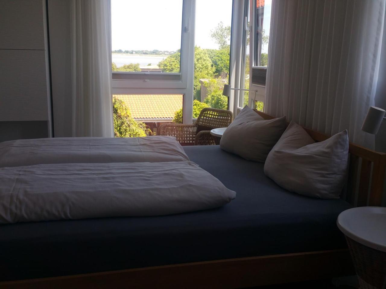 Haus Achtern Diek In Erster Reihe Am Meer Fehmarn Kültér fotó